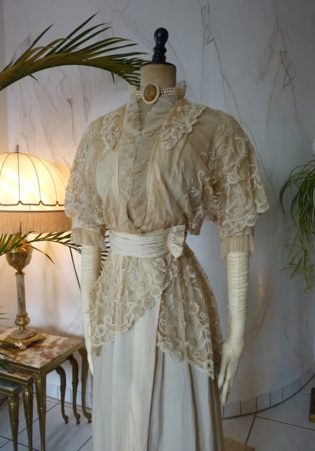 17 antique wedding gown
