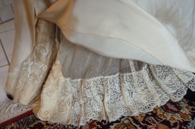 20 antique wedding gown