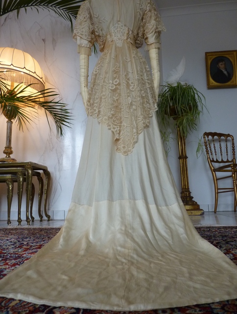 26 antikes Hochzeitskleid