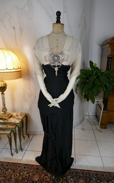20 antique evening gown Nelmarie 1913