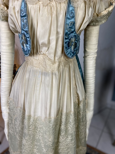 23 antique evening dress 1914