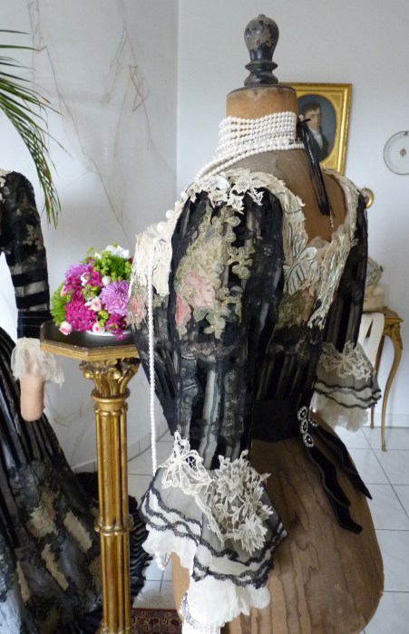 8 antique-gown
