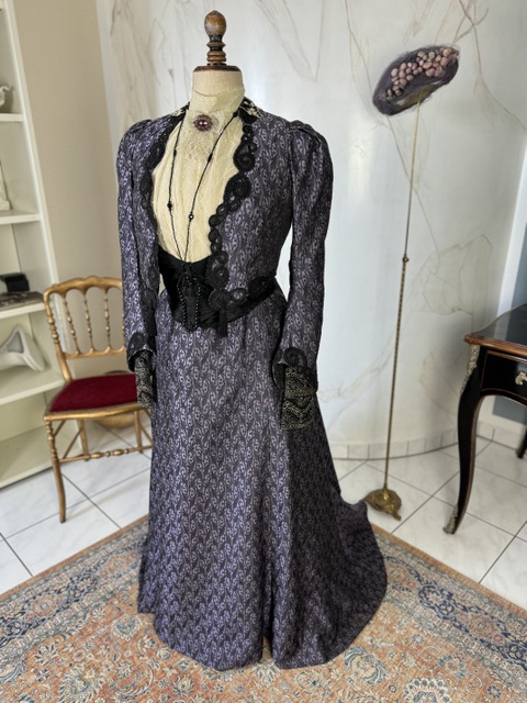 12 Downton Abbey dress Maggie Smith