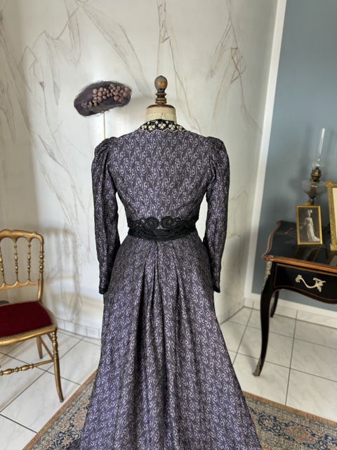 23 Downton Abbey dress Maggie Smith