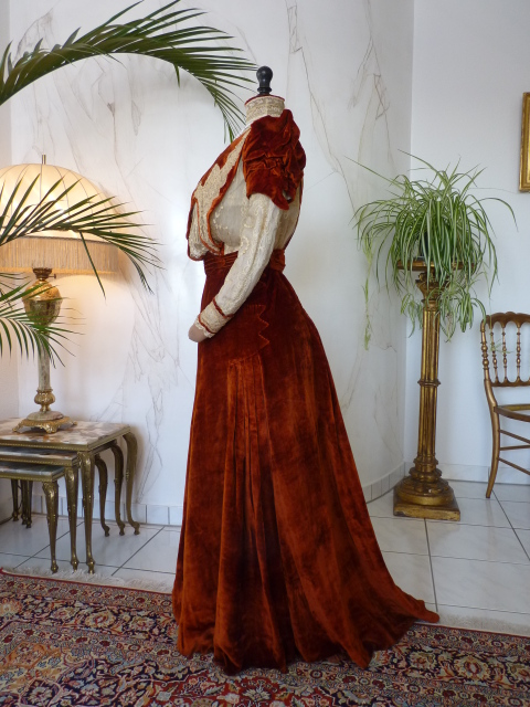 38c antique gown