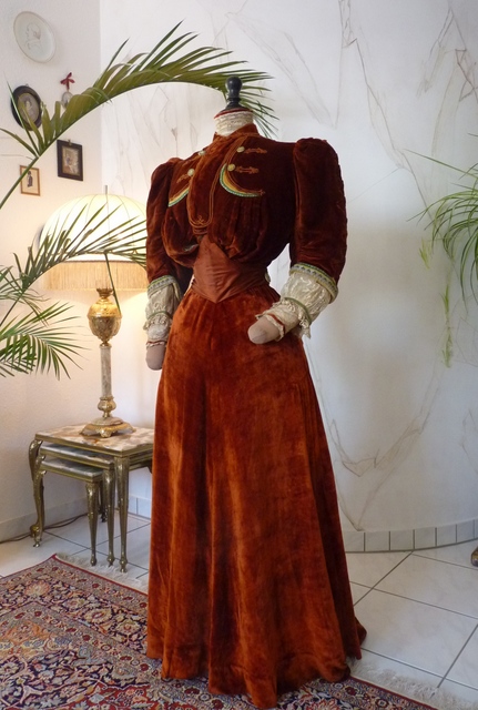 41 antique dress
