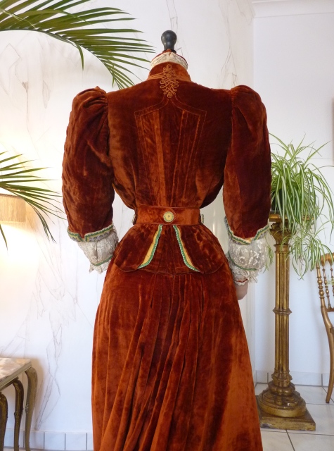 47 antique gown