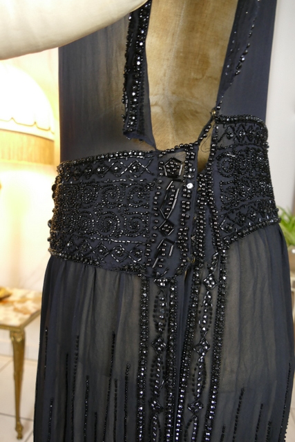 15 antique evening dress 1924