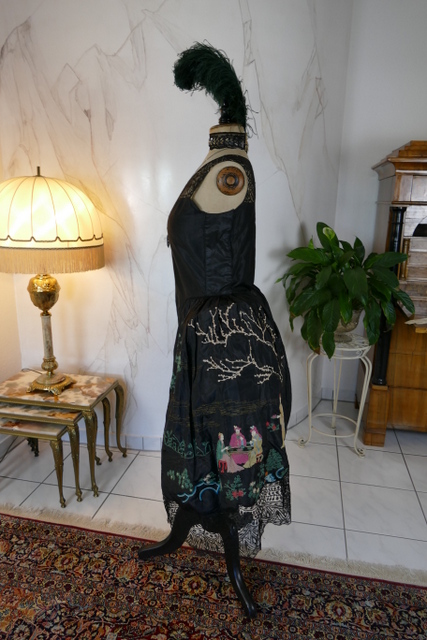 32 antique robe de style 1924