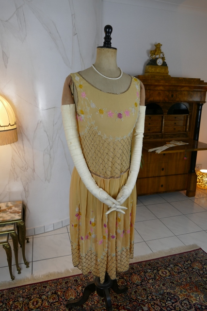 11 antique flapper dress 1926