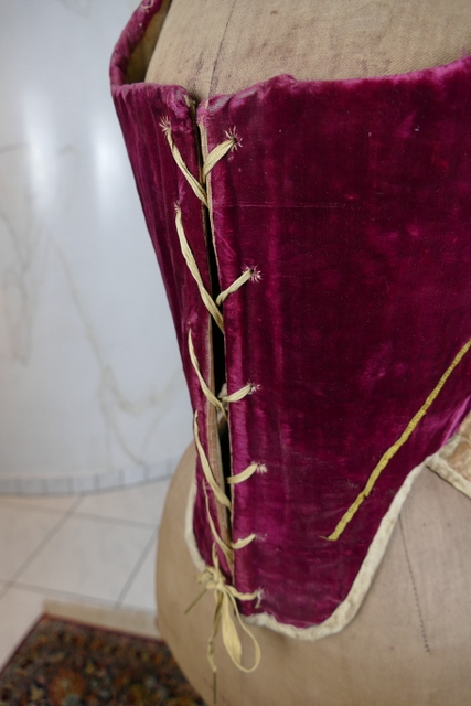 10 antique rococo corset 1740