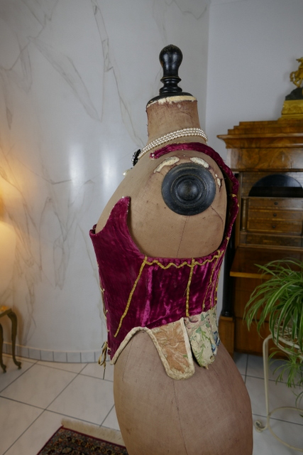 11 antique rococo corset 1740