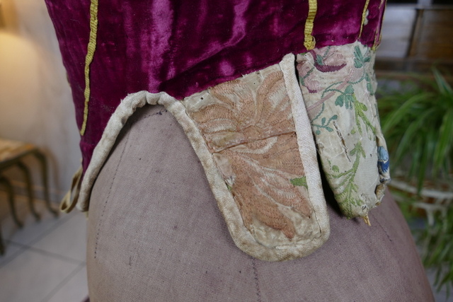 12 antique rococo corset 1740