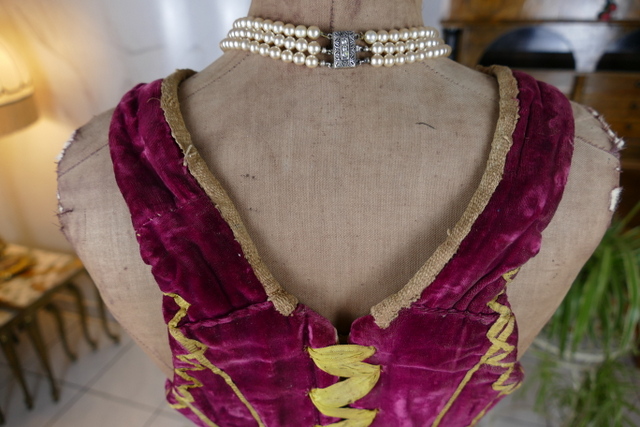 15 antique rococo corset 1740