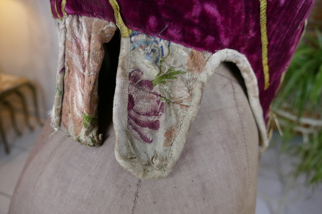 22 antique rococo corset 1740