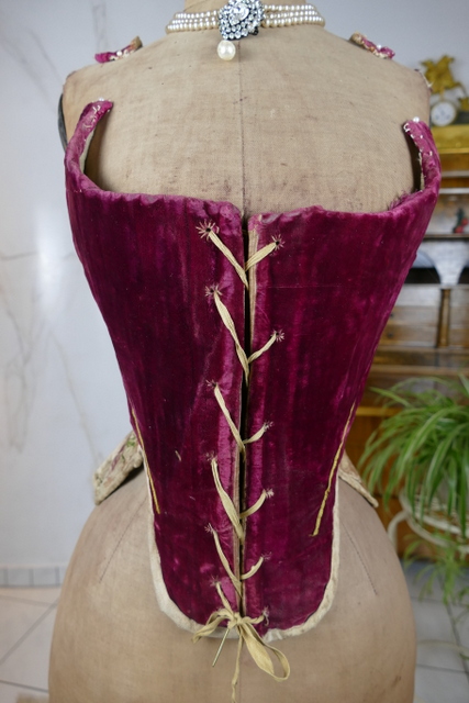 4 antique rococo corset 1740