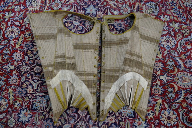 30 antique rococo corset 1740
