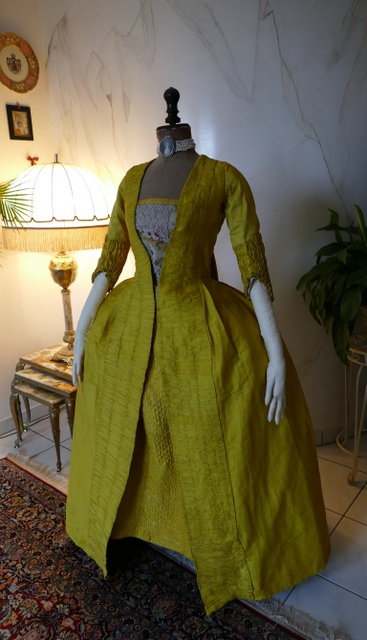 20 antique robe a la francaise 1760