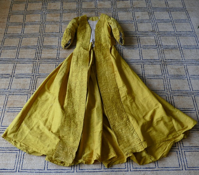 64 antique robe a la francaise 1760