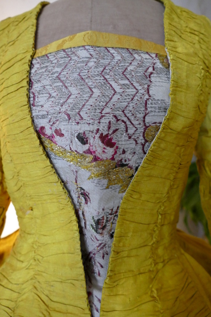 7 antique robe a la francaise 1760