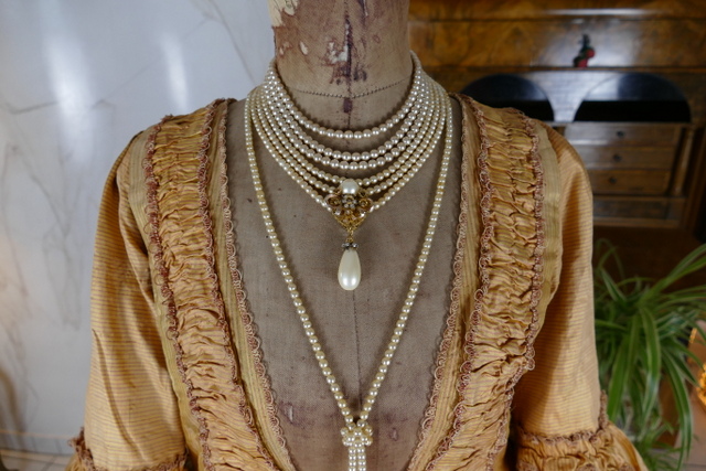 1 antique rococo robe manteau 1775