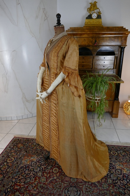 18 antique rococo robe manteau 1775