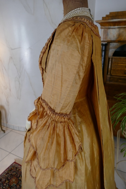24 antique rococo dress 1775