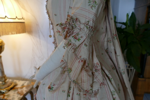 28 antique robe a la Francaise 1770
