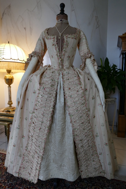 2 antique robe a la Francaise 1770