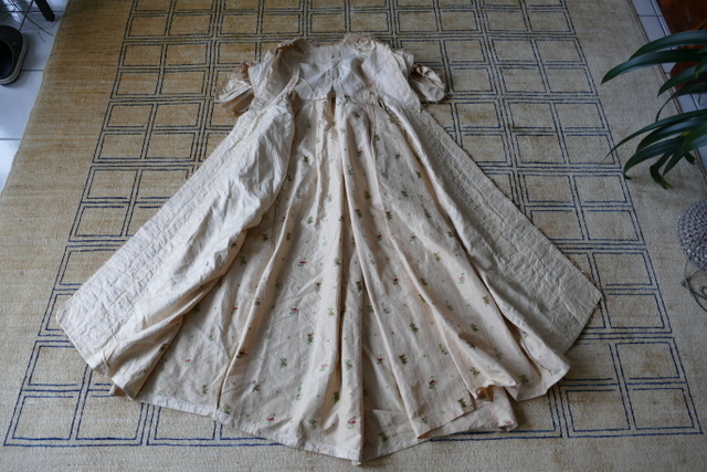 55 antique robe a la Francaise 1770