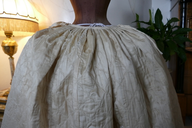 60 antique robe a la Francaise 1770