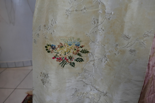 200 antique rococo robe a l anglaise 1770