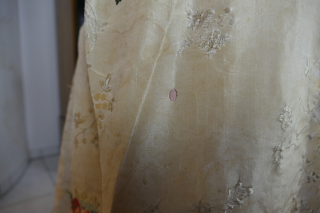 203 antique rococo robe a l anglaise 1770