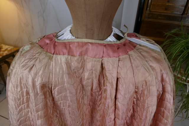 43 antique rococo robe a l anglaise 1770