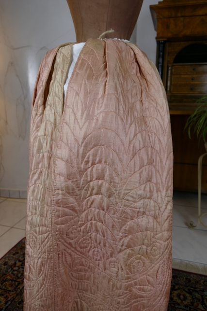 51 antique rococo robe a l anglaise 1770