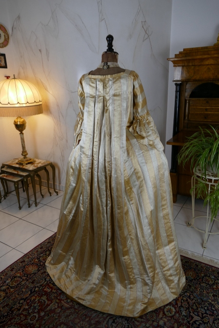 22 Rococo Manteau Robe a la Francaise 1770