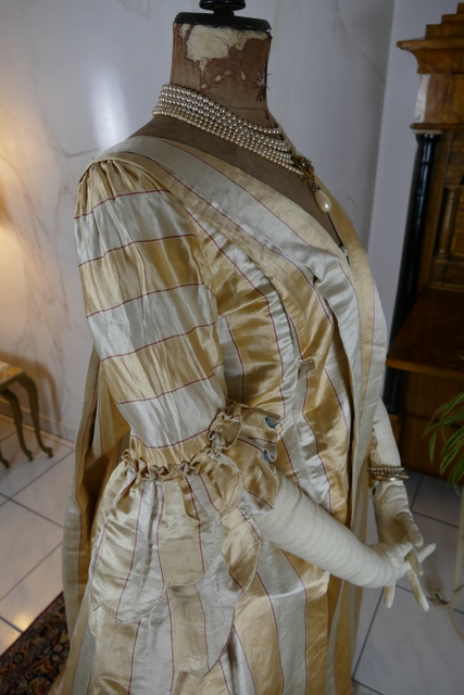 30 Rococo Manteau Robe a la Francaise 1770