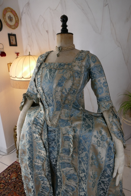 11 antique robe a la francaise 1770