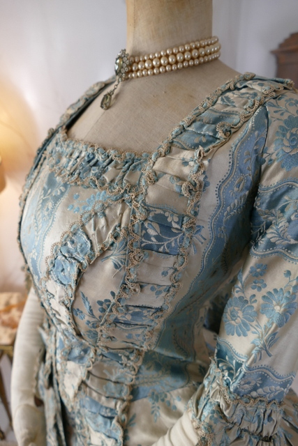 19 antique robe a la francaise 1770
