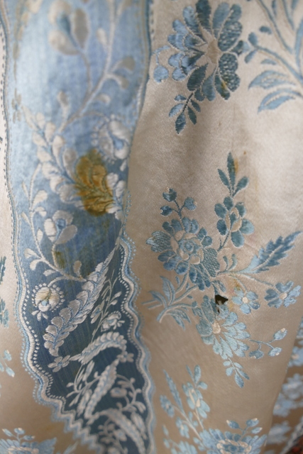 201 antique robe a la francaise 1770