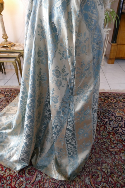 34 antique robe a la francaise 1770