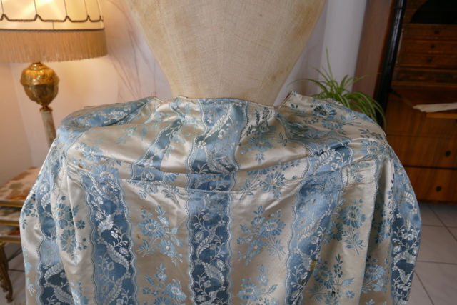 41 antique robe a la francaise 1770