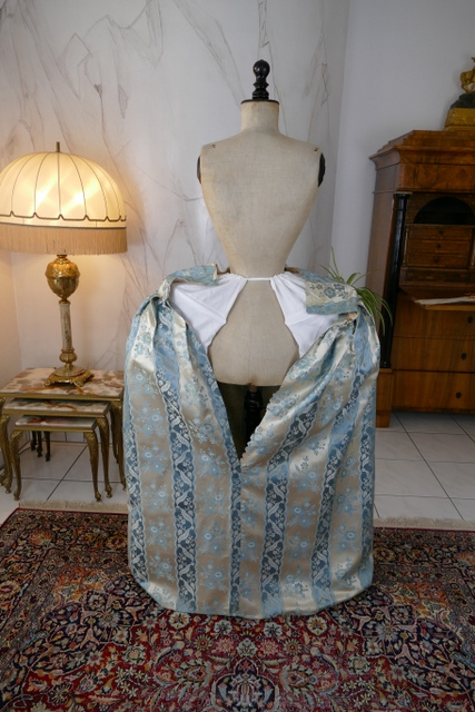 43 antique robe a la francaise 1770