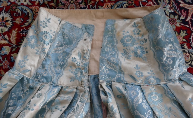 49 antique robe a la francaise 1770