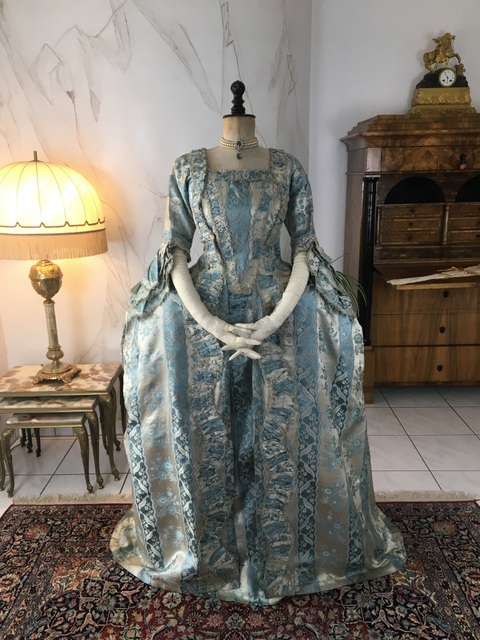 antique robe a la francaise 1770