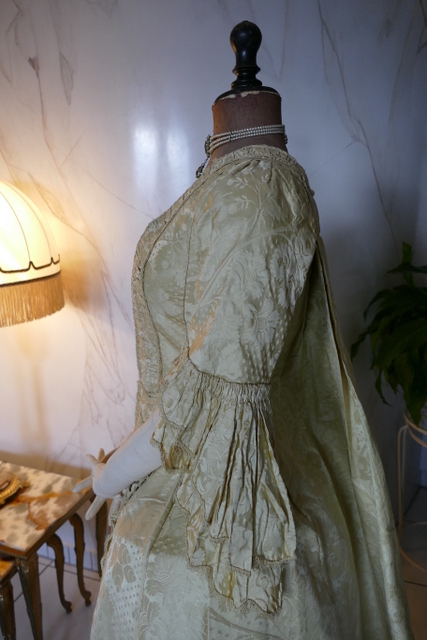 18 antique robe a la francaise 1770