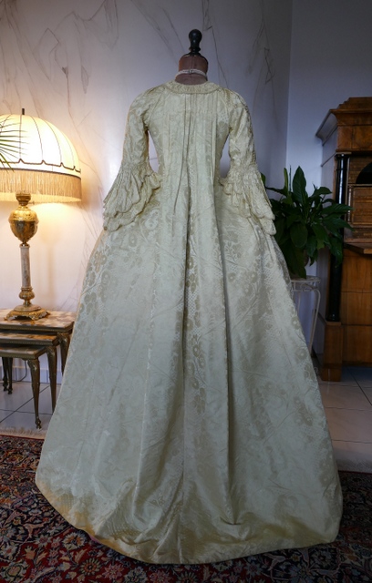 20 antique robe a la francaise 1770