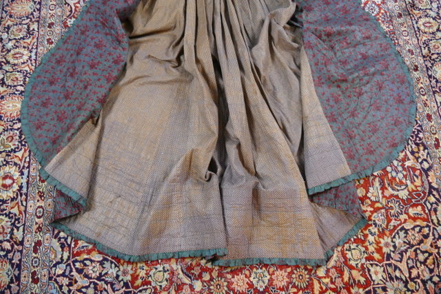 39 antique hooded cape 1790