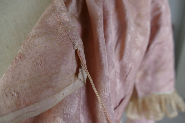 22 antique round gown bodice 1795
