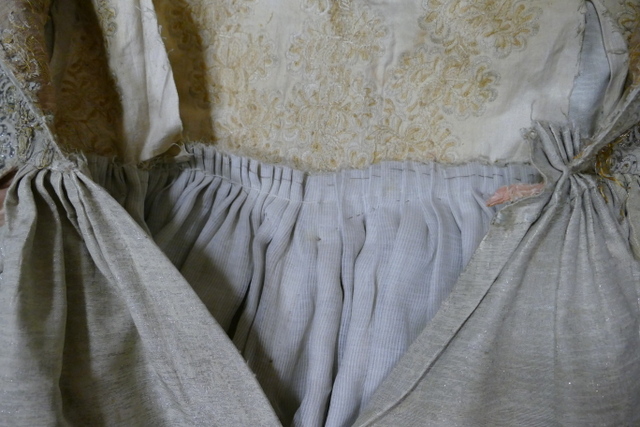 106 antique rococo dress 1720 1780